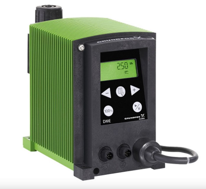 Насос дозировочный DME 940-4 AR-PV/V/CS-31A2A2F, 1×100-240 В, 50-60 Гц, 240 Вт, (Dual use) вход/выход Rp 1 1/4” PN4, корпус-PVDF, уплотнение-FKM, Grundfos